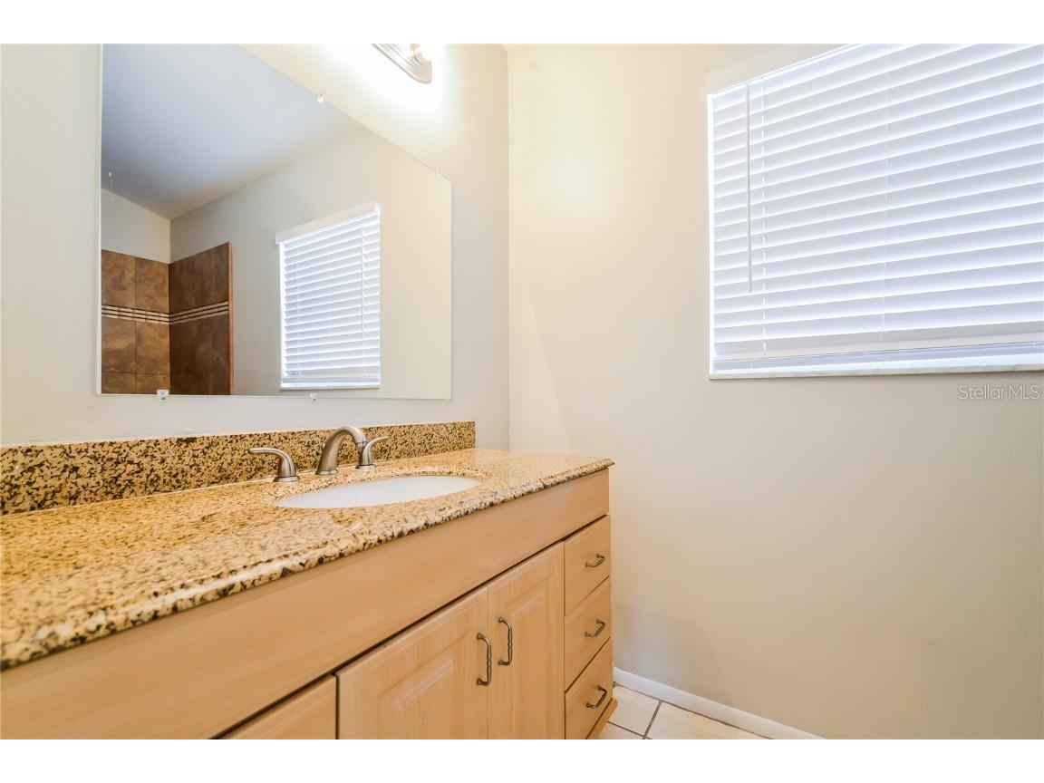 4454 6th Avenue E Bradenton FL 34208 O6339808 image9