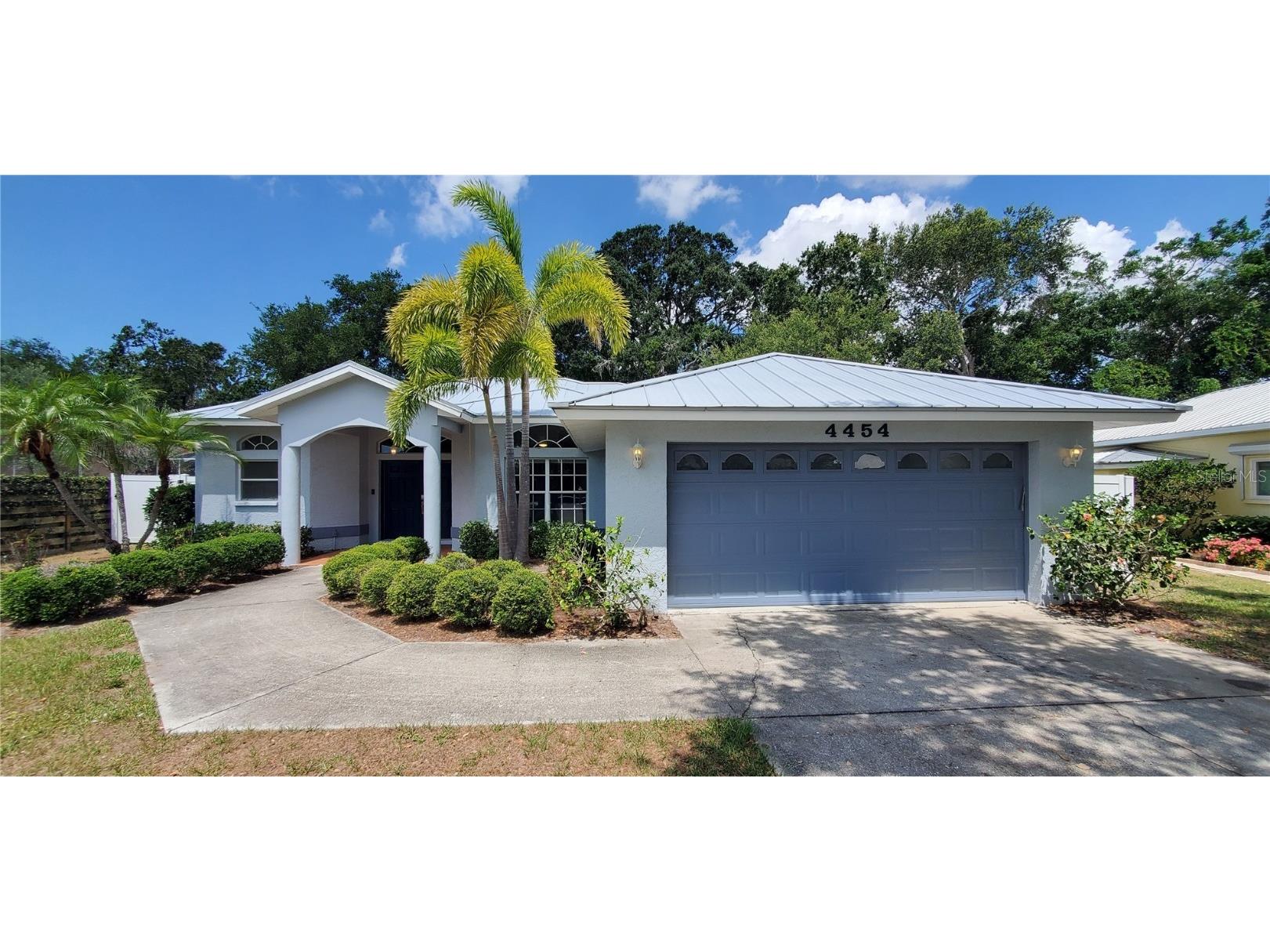 4454 Hollybrook Way Sarasota FL 34233 R4906963 image1