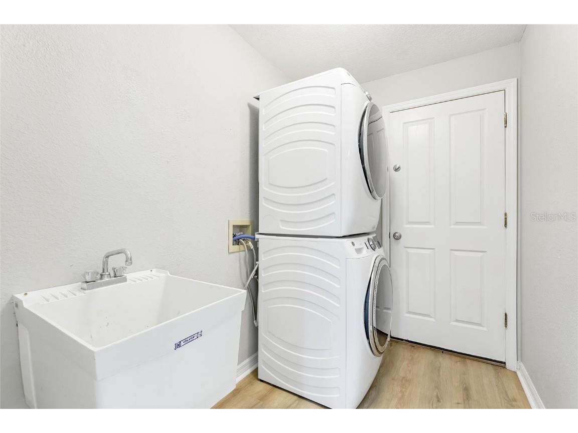 4454 Hollybrook Way Sarasota FL 34233 A4664053 image24