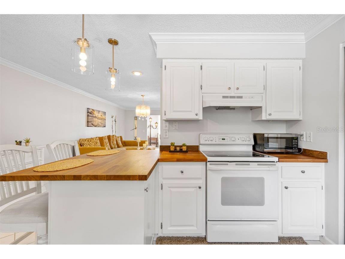 4454 Narraganset Trail #94A Sarasota FL 34233 - LAKE TIPPECANOE A4648079 image6