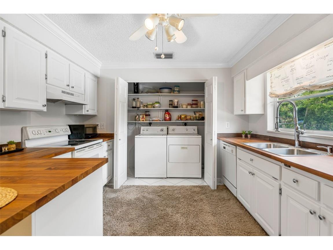 4454 Narraganset Trail #94A Sarasota FL 34233 - LAKE TIPPECANOE A4648079 image7