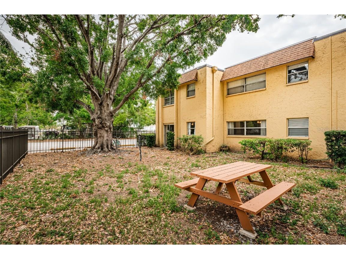 4455 38th Terrace N #B8 Saint Petersburg FL 33714 TB8370471 image1