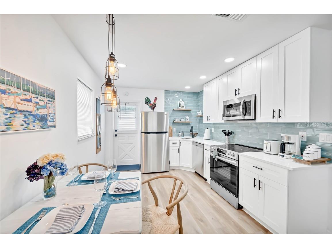 4455 - 4457 87th Street Court W Bradenton FL 34210 A4656665 image5