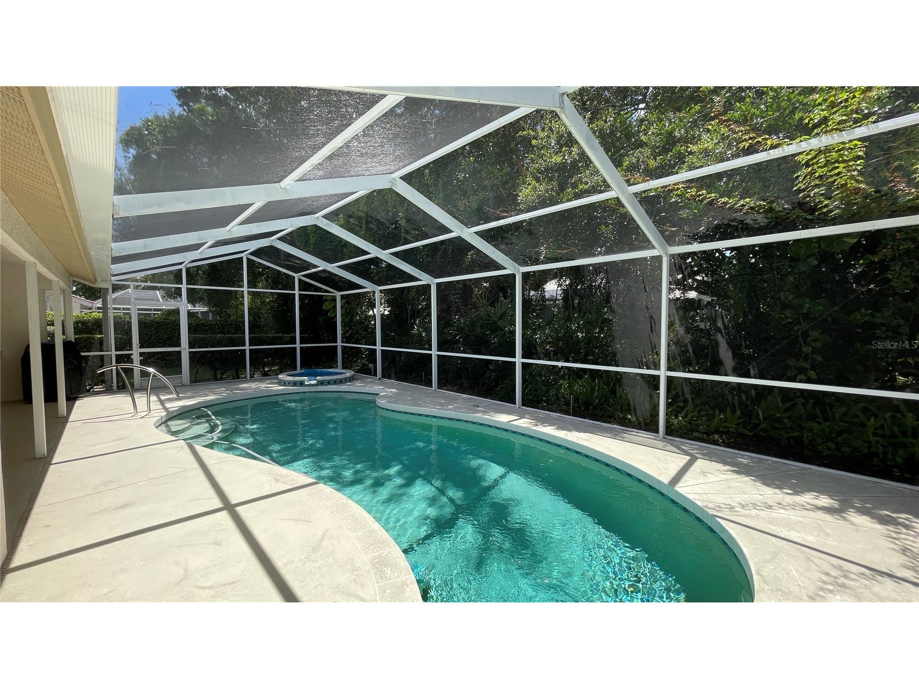 4456 Del Sol Boulevard Sarasota FL 34243 A4693091 image2