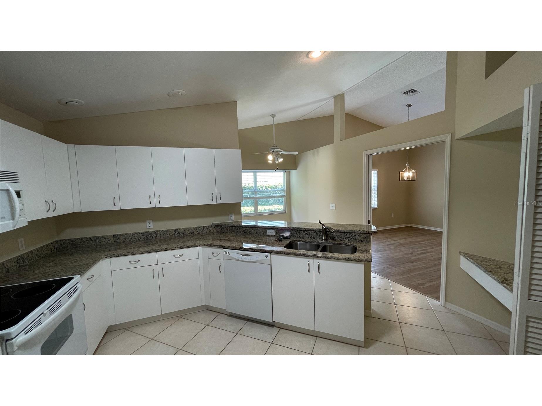 4456 Del Sol Boulevard Sarasota FL 34243 A4693091 image3