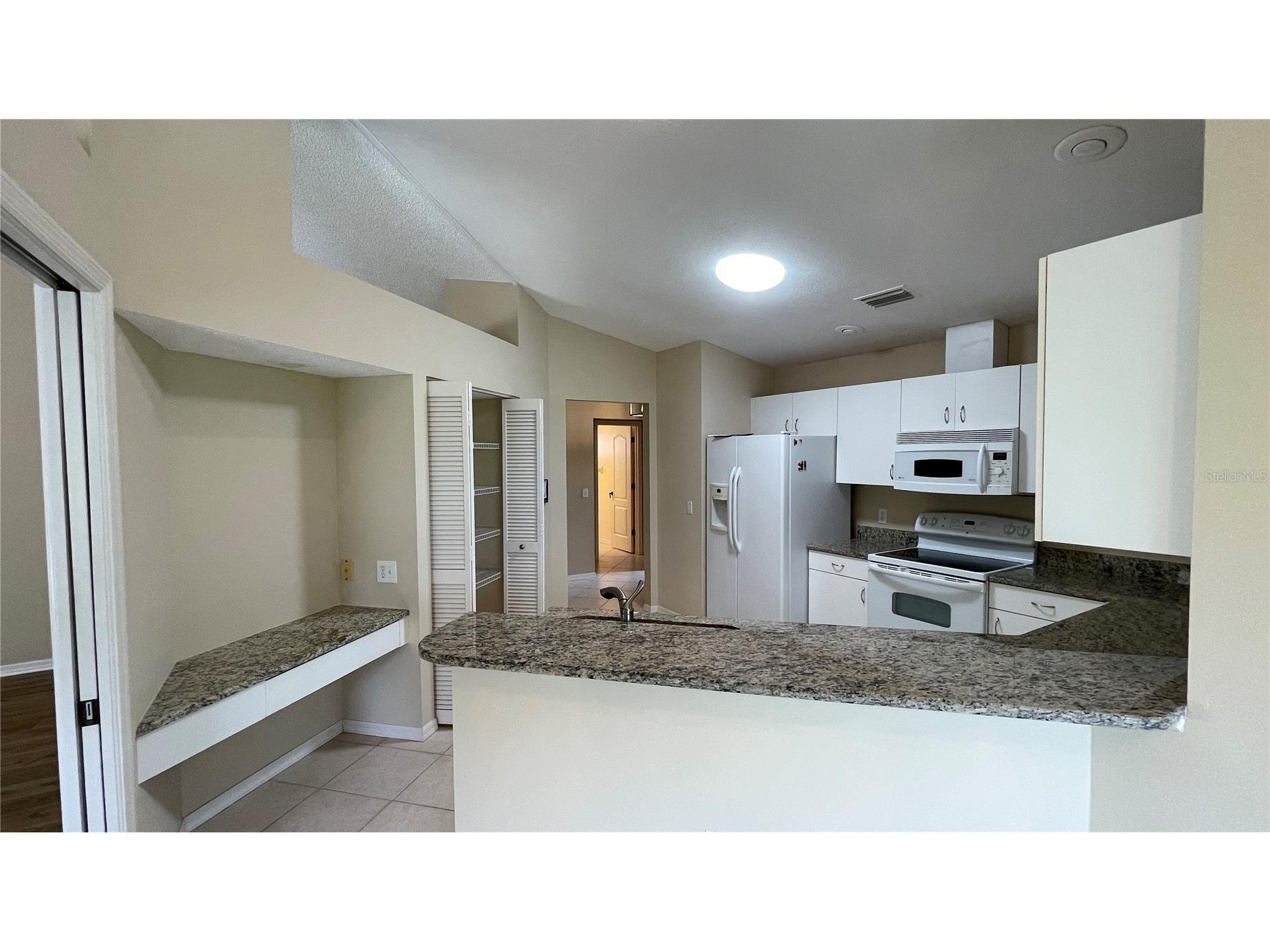 4456 Del Sol Boulevard Sarasota FL 34243 A4693091 image5