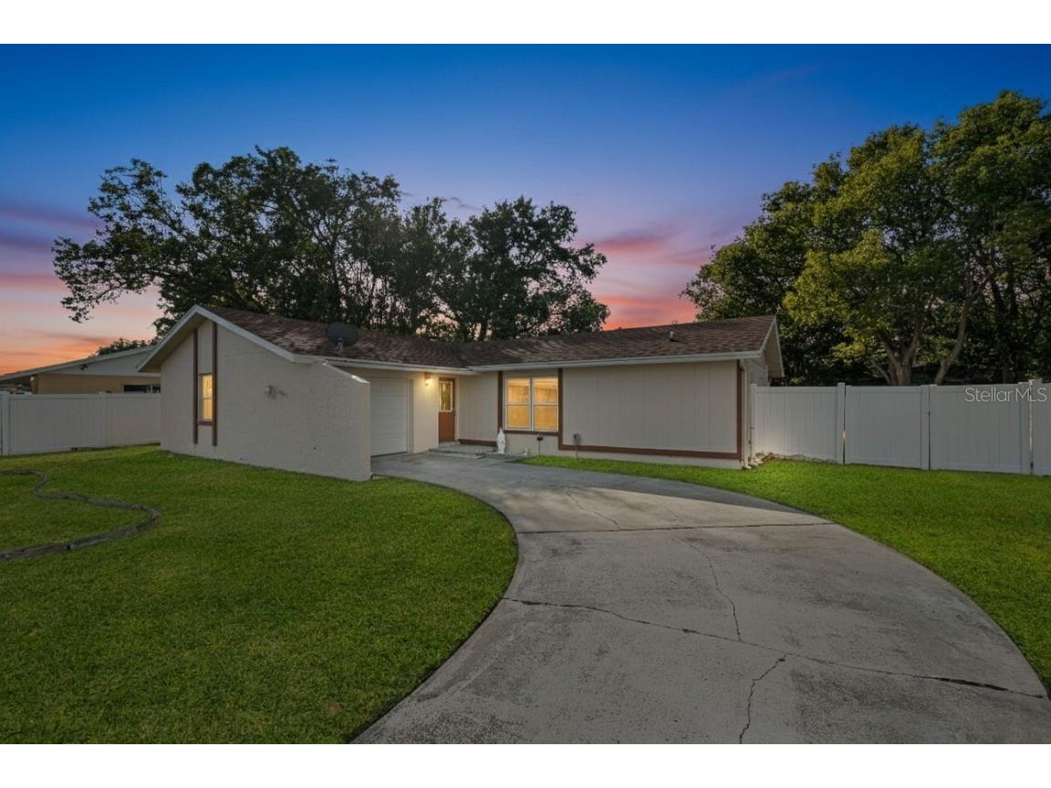 4457 Bromley Avenue Spring Hill FL 34609 W7879972 image1