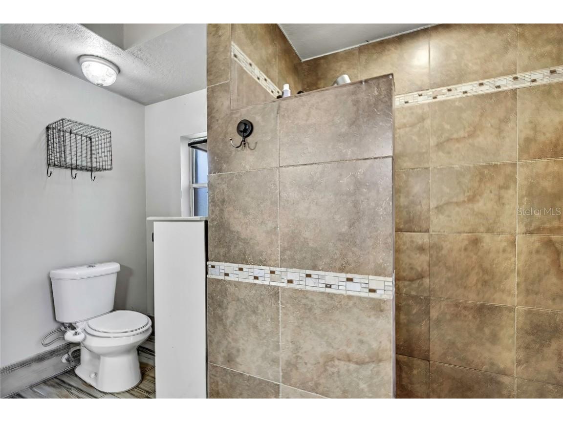 4457 Cr 542h Bushnell FL 33513 TB8415628 image25