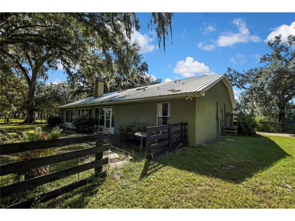 4457 Cr 542h Bushnell FL 33513 TB8415628 image36