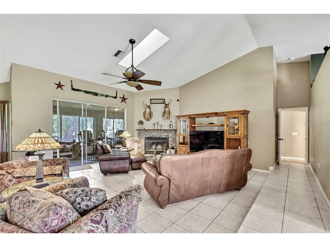 4457 Cr 542h Bushnell FL 33513 TB8415628 image6