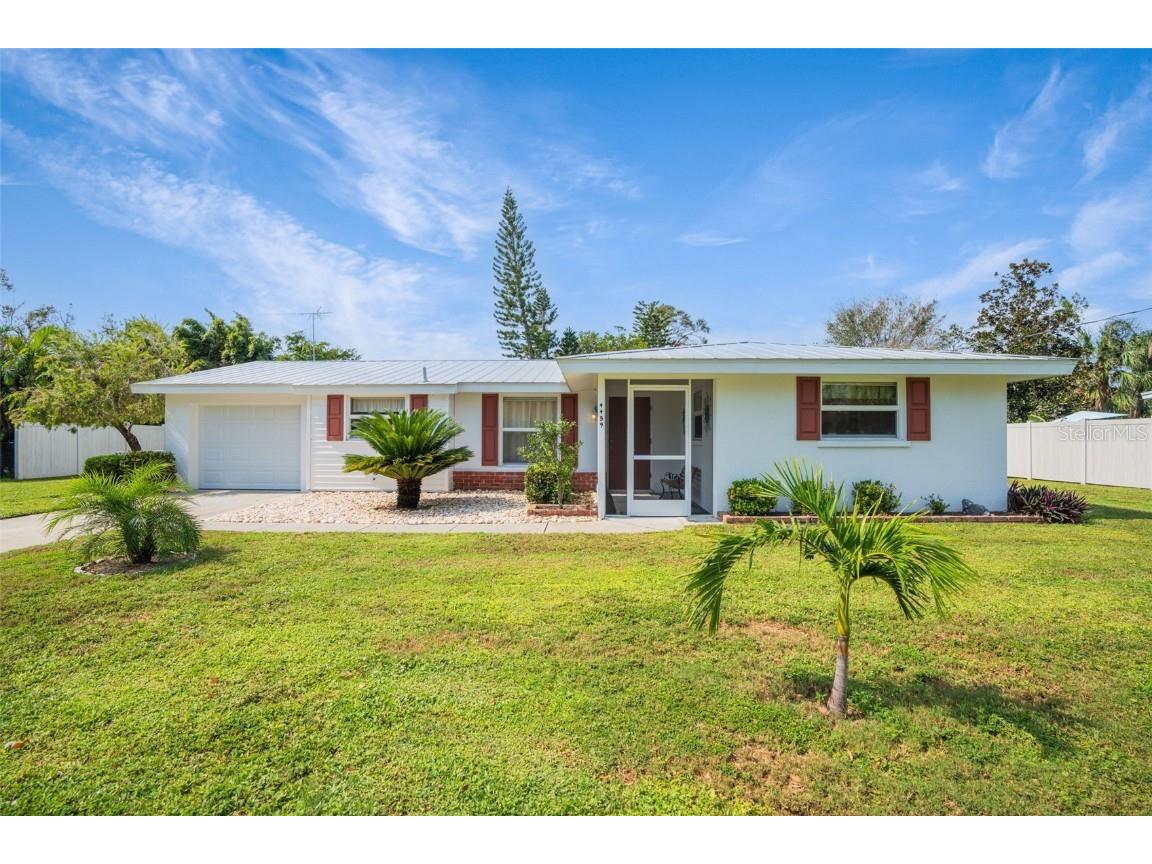 4459 Beacon Drive Sarasota FL 34232 A4626148 image1