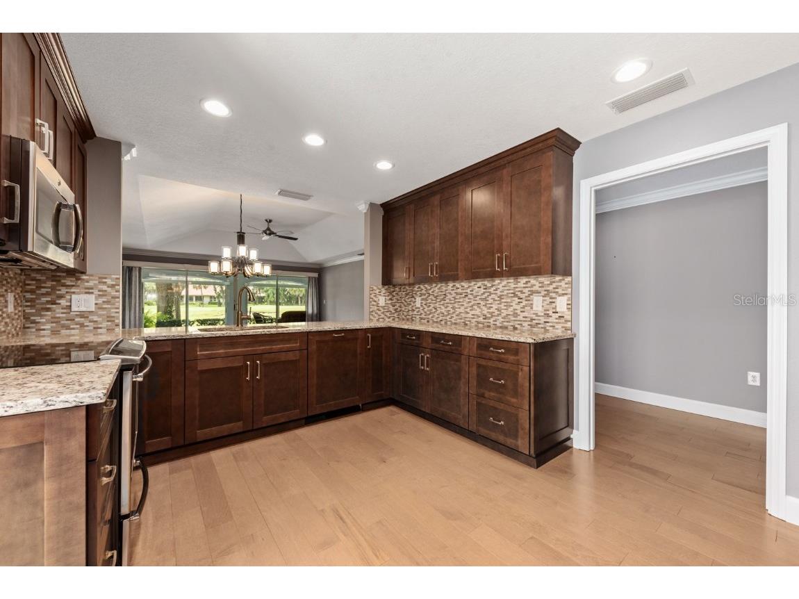 4459 Oakley Greene #62 Sarasota FL 34235 A4673777 image16