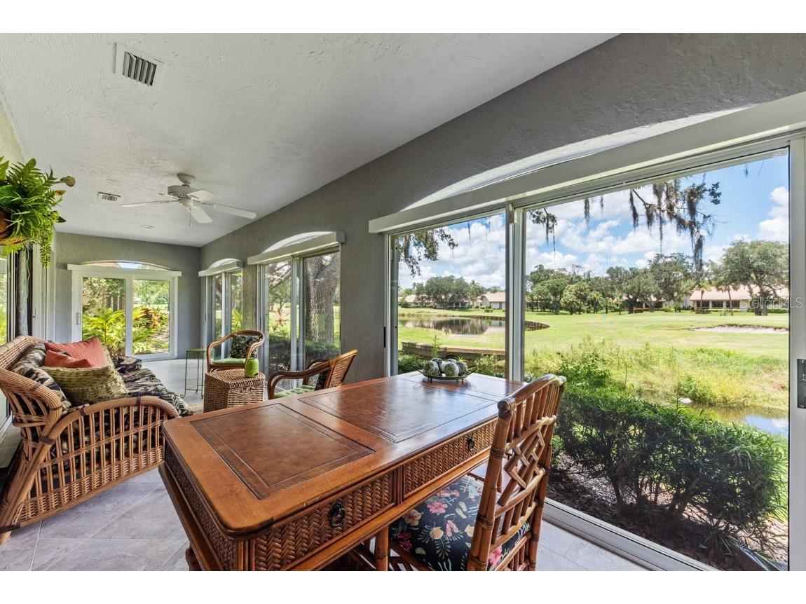 4459 Oakley Greene #62 Sarasota FL 34235 A4673777 image30