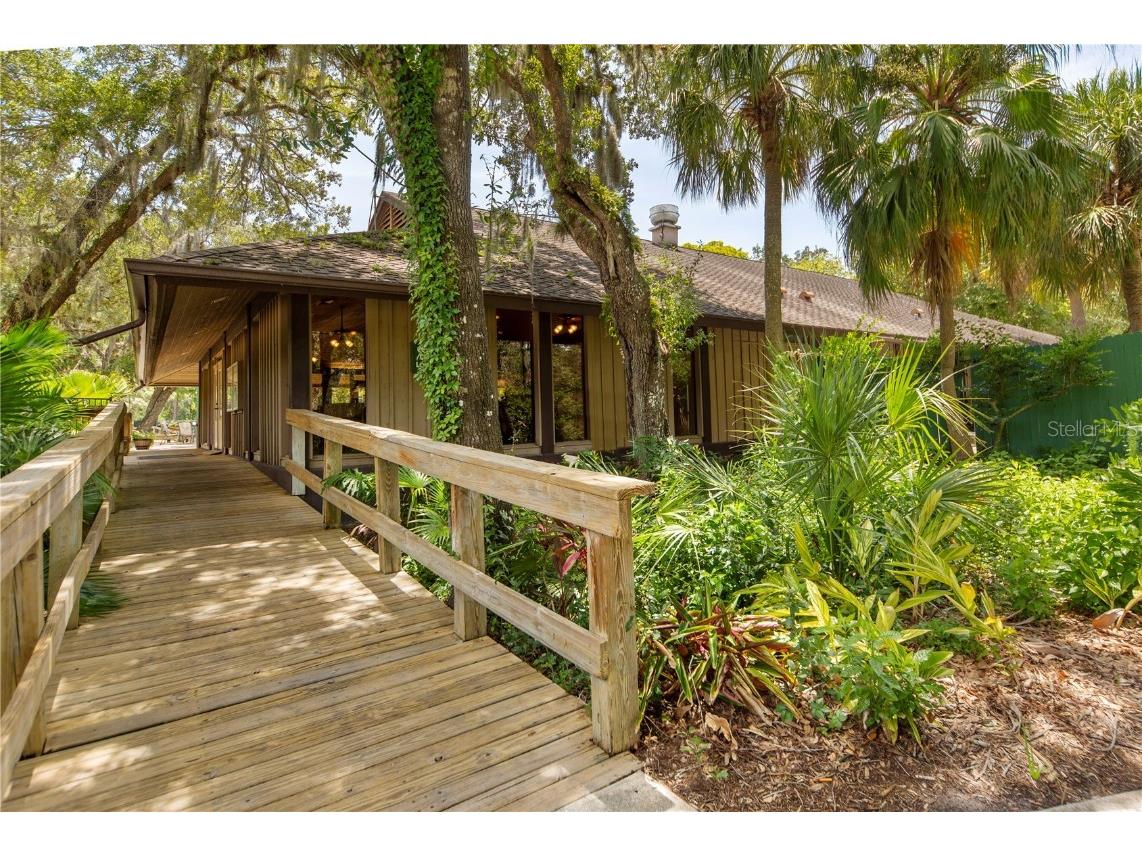 4459 Oakley Greene #62 Sarasota FL 34235 A4673777 image37