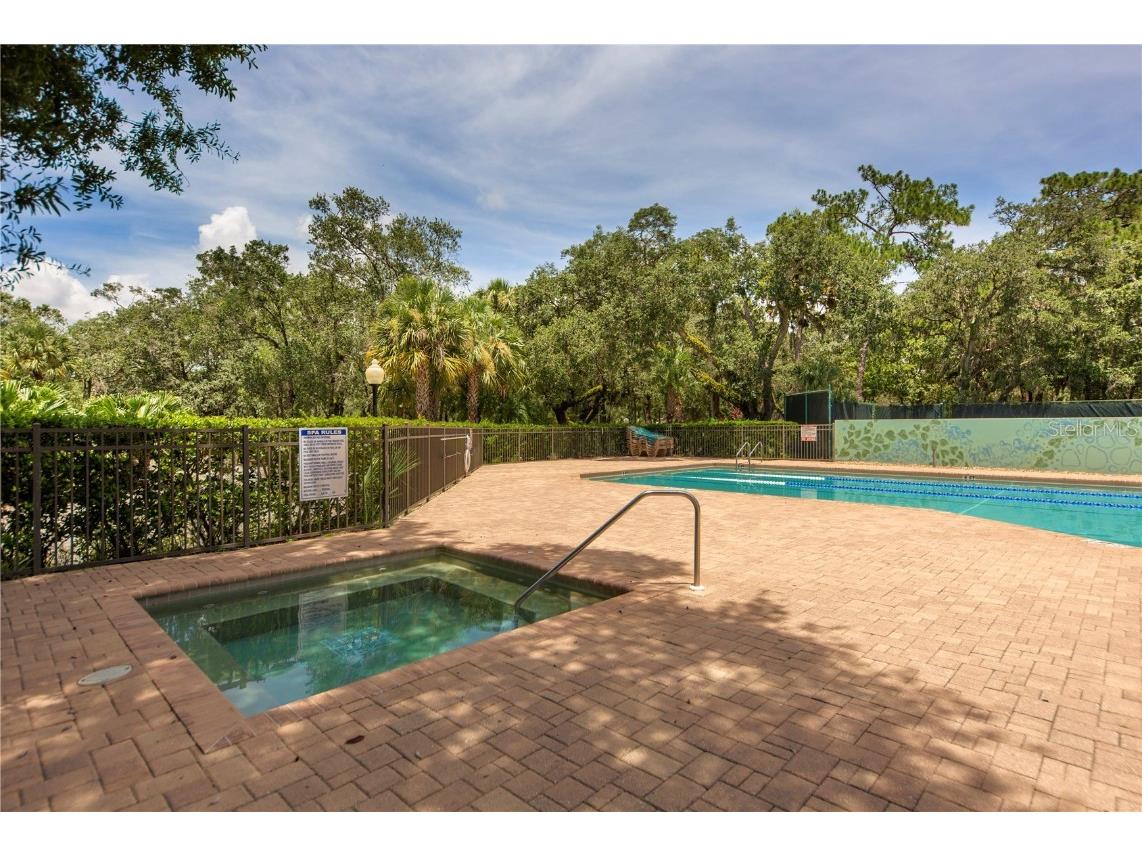 4459 Oakley Greene #62 Sarasota FL 34235 A4673777 image40