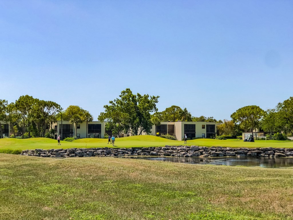 4459 Oakley Greene #62 Sarasota FL 34235 A4673777 image53