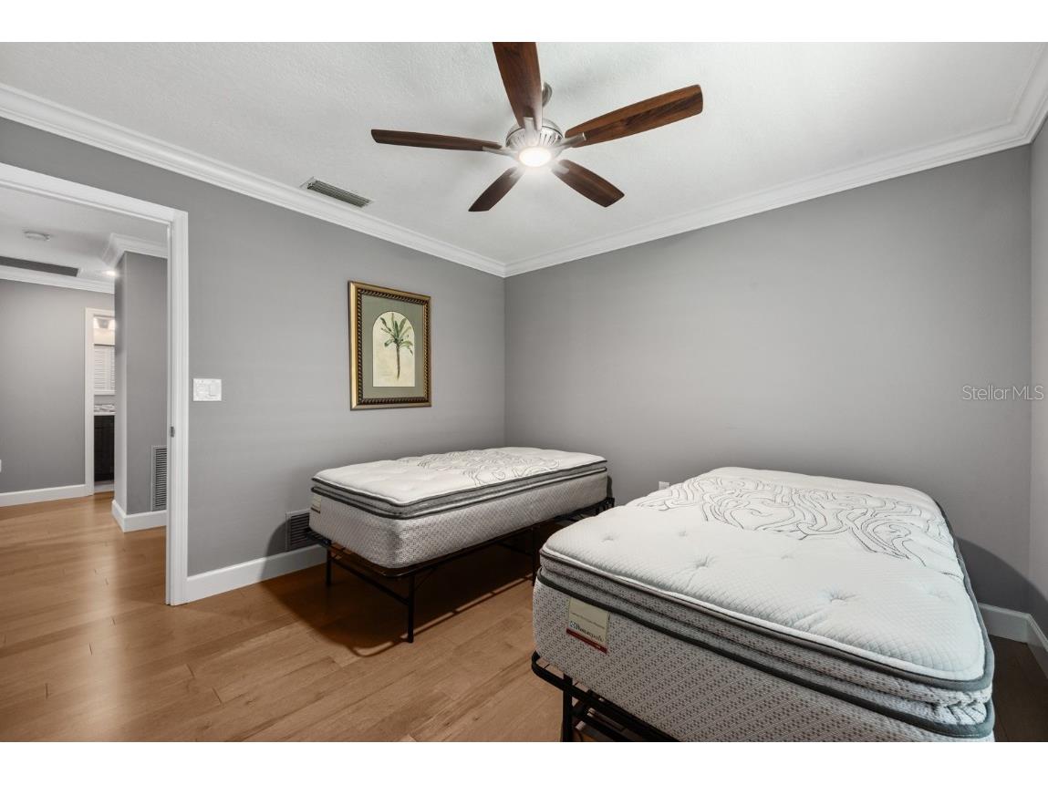 4459 Oakley Greene #62 Sarasota FL 34235 A4673777 image8