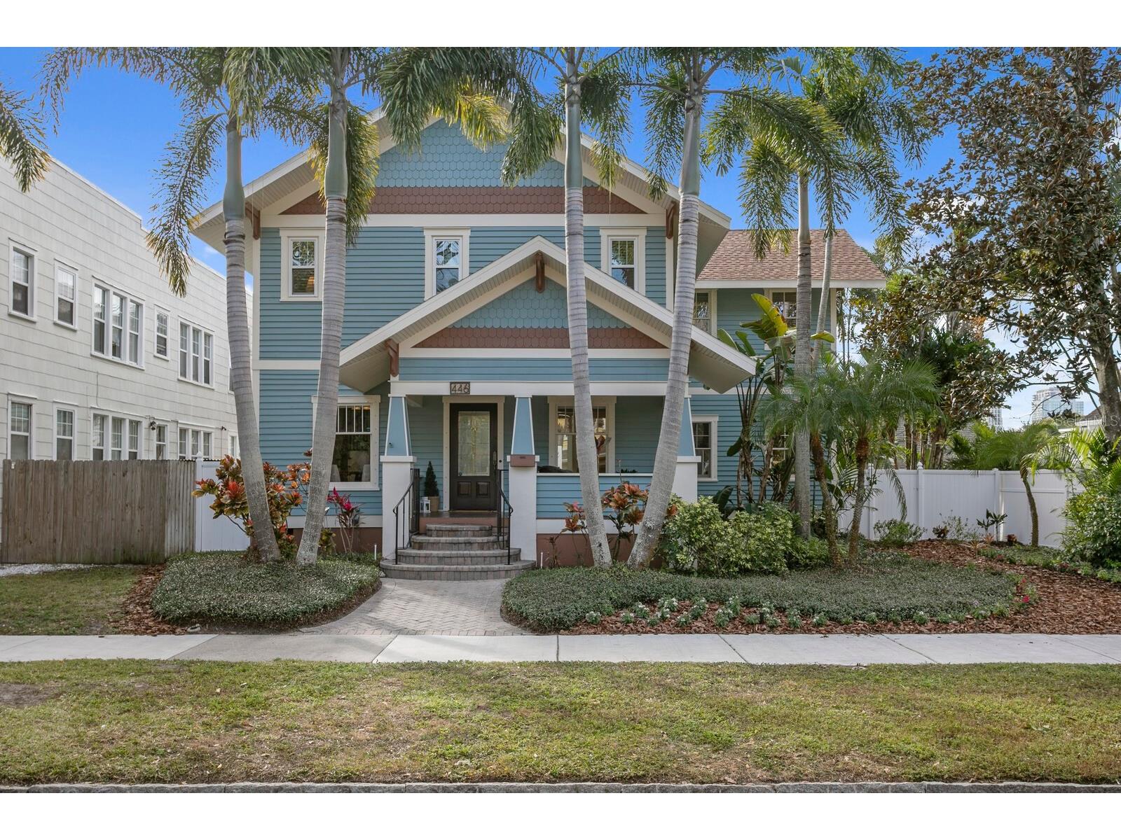 446 13th Avenue NE Saint Petersburg FL 33704 TB8467029 image1