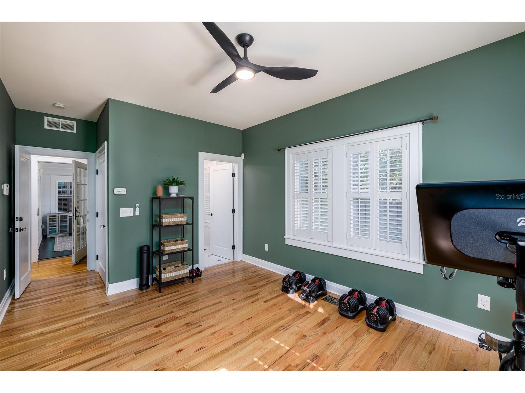 446 16th Avenue NE Saint Petersburg FL 33704 TB8467265 image30