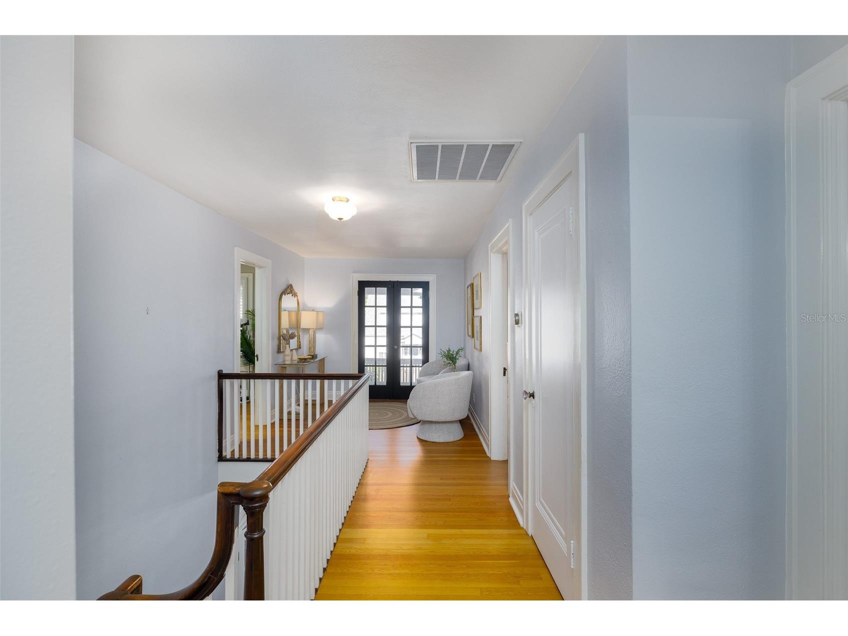 446 16th Avenue NE Saint Petersburg FL 33704 TB8467265 image37