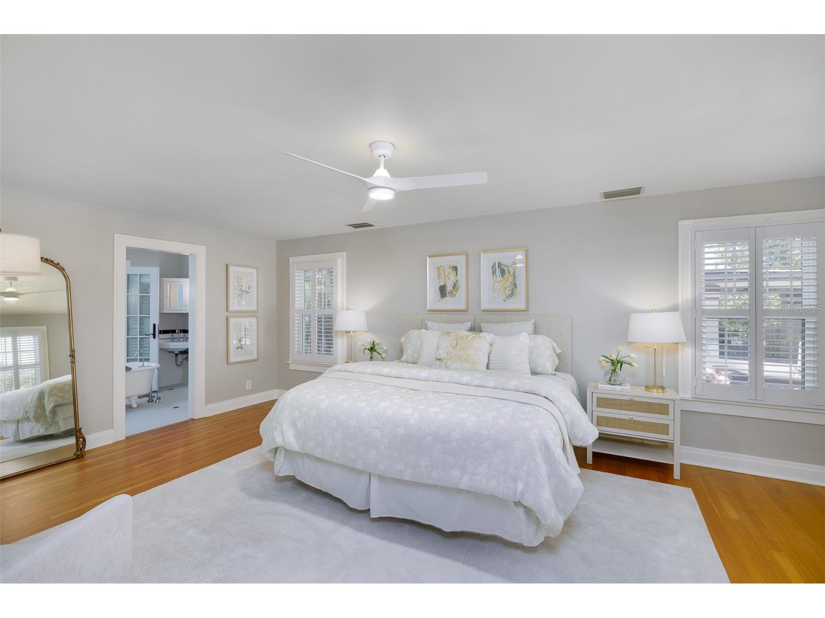 446 16th Avenue NE Saint Petersburg FL 33704 TB8467265 image47