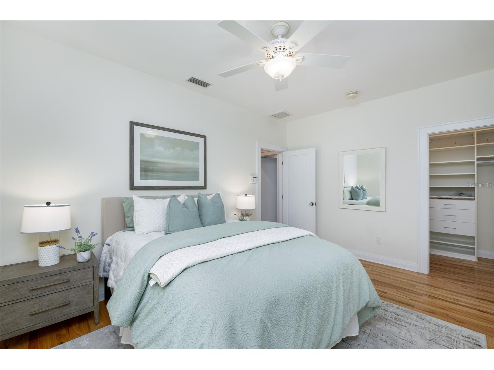 446 16th Avenue NE Saint Petersburg FL 33704 TB8467265 image64