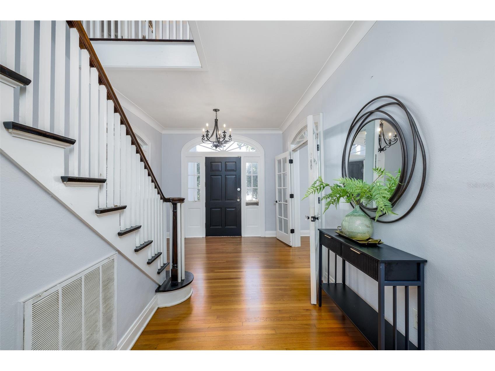 446 16th Avenue NE Saint Petersburg FL 33704 TB8467265 image9