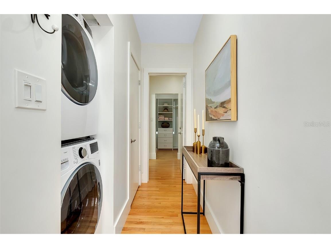 446 Burns Court Sarasota FL 34236 A4671273 image19