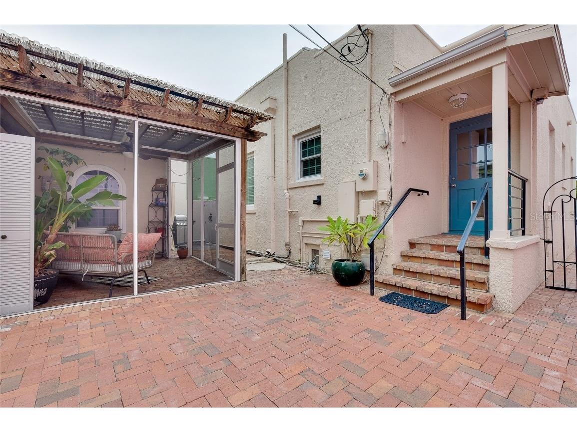 446 Burns Court Sarasota FL 34236 A4671273 image28