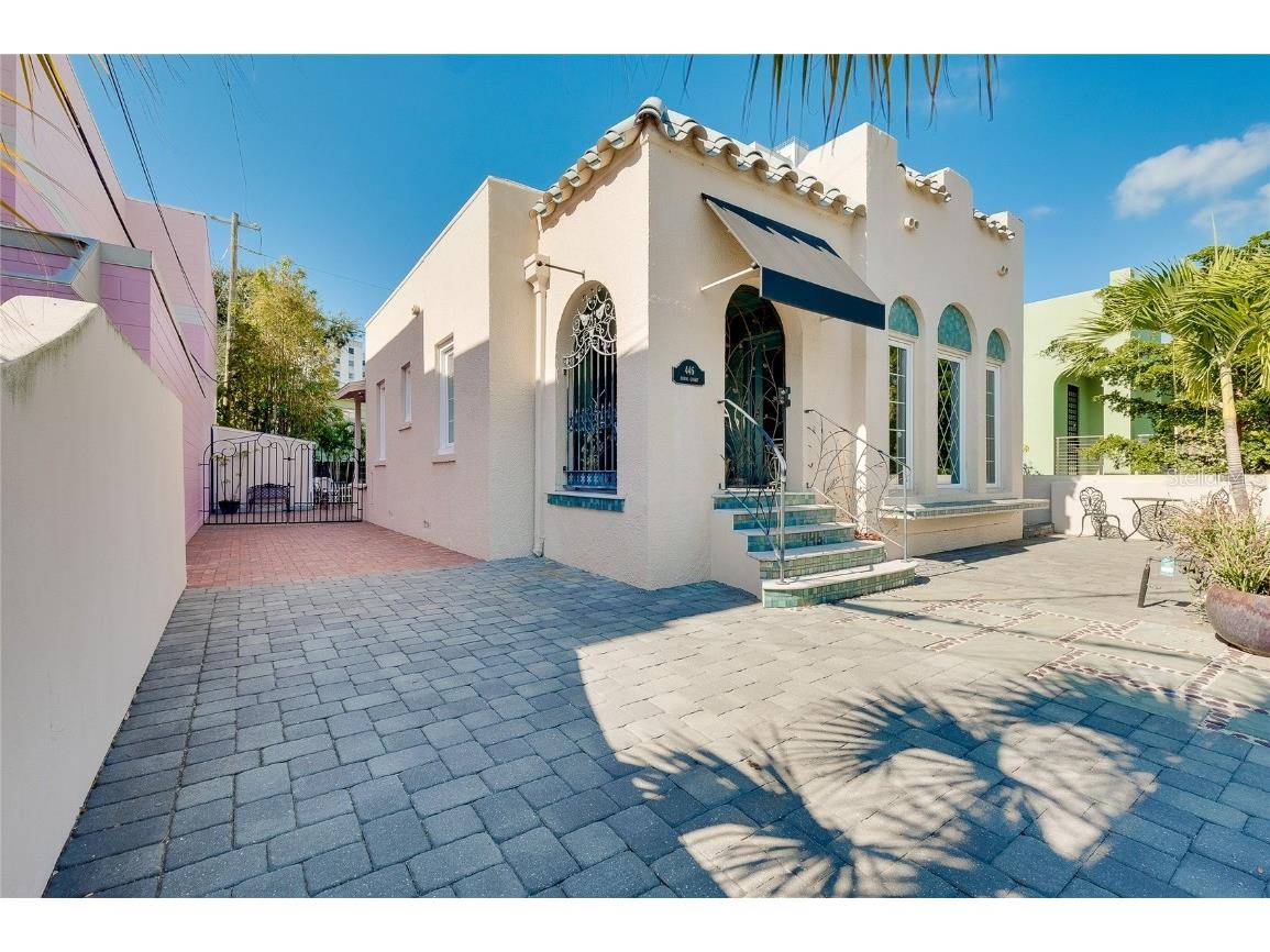 446 Burns Court Sarasota FL 34236 A4671273 image32