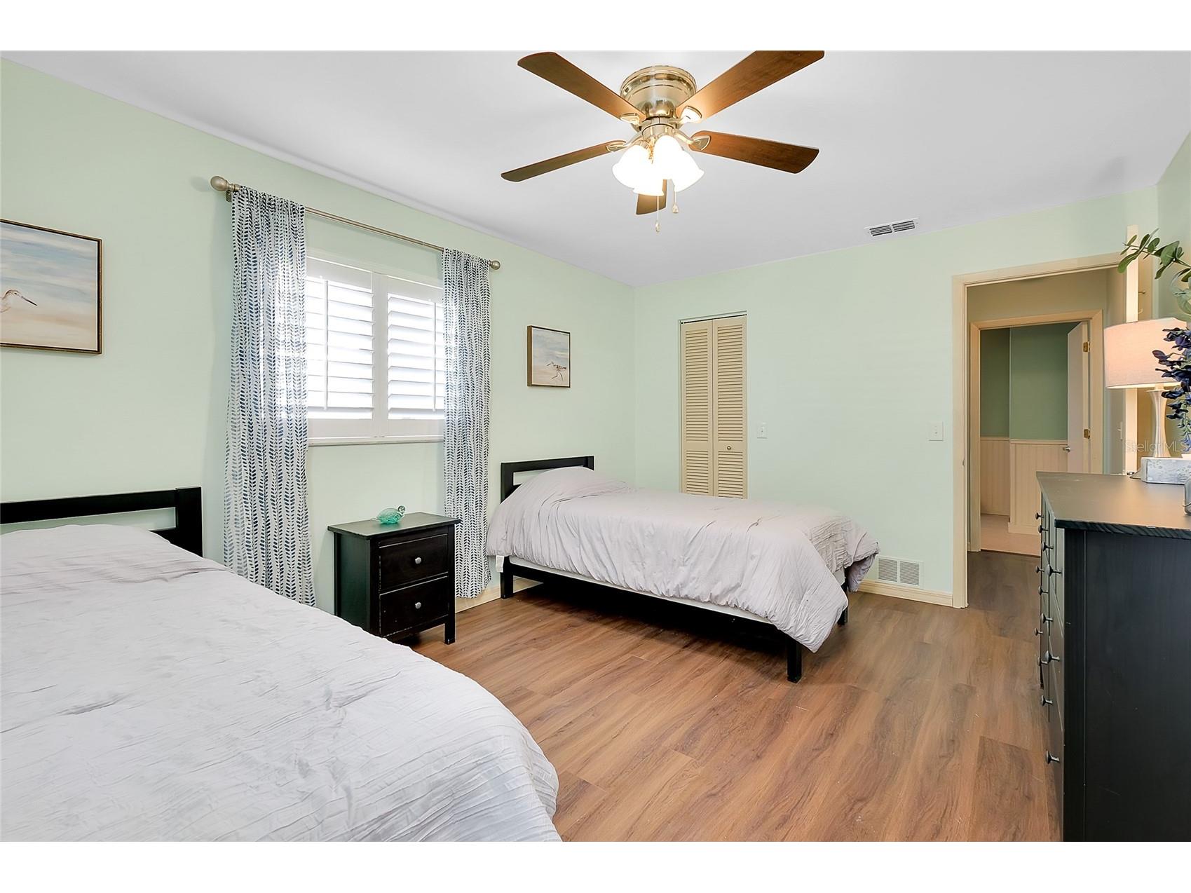 446 Circlewood Drive #L2 Venice FL 34293 N6140910 image34