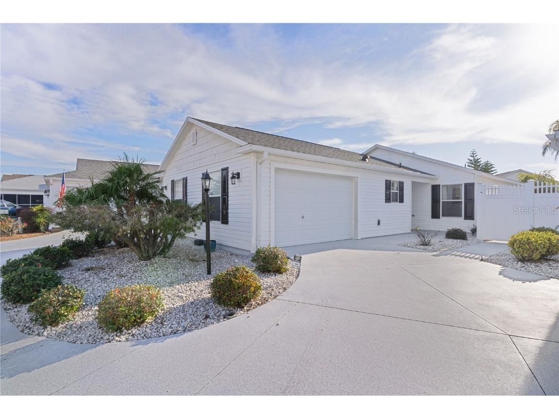 446 Flossmoor Court The Villages FL 32162 G5091916 image1