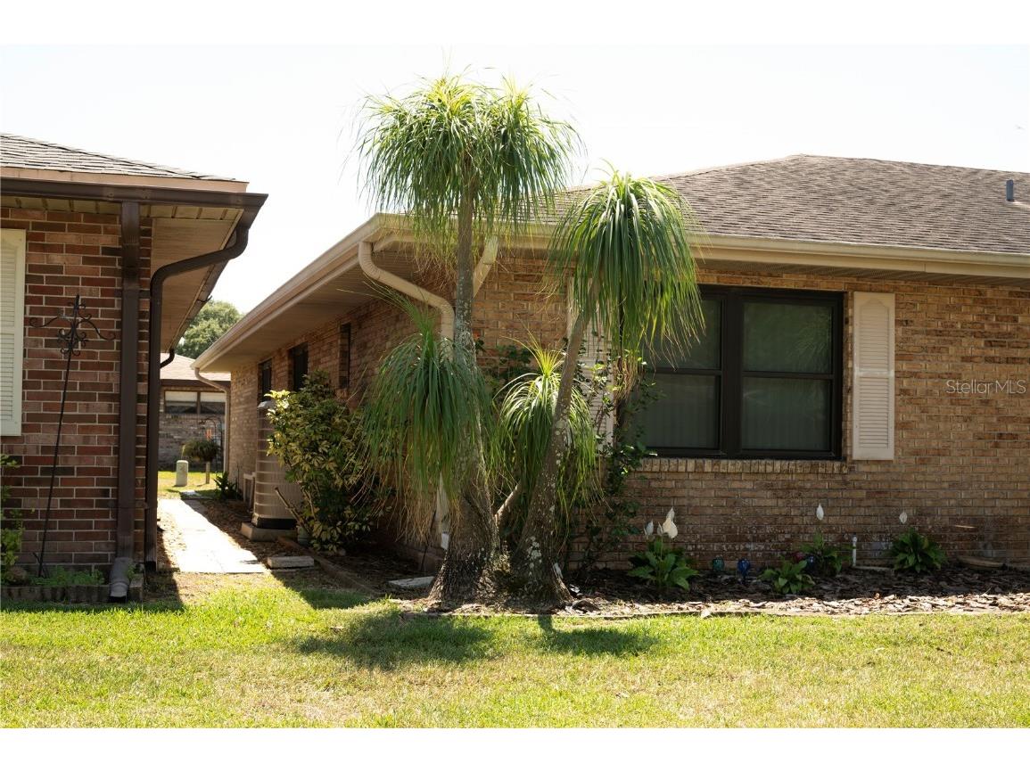 446 Lake Carolyn Circle Lakeland FL 33813 - LAKE CAROLYN & LAKE MYSTIC TB8376872 image3