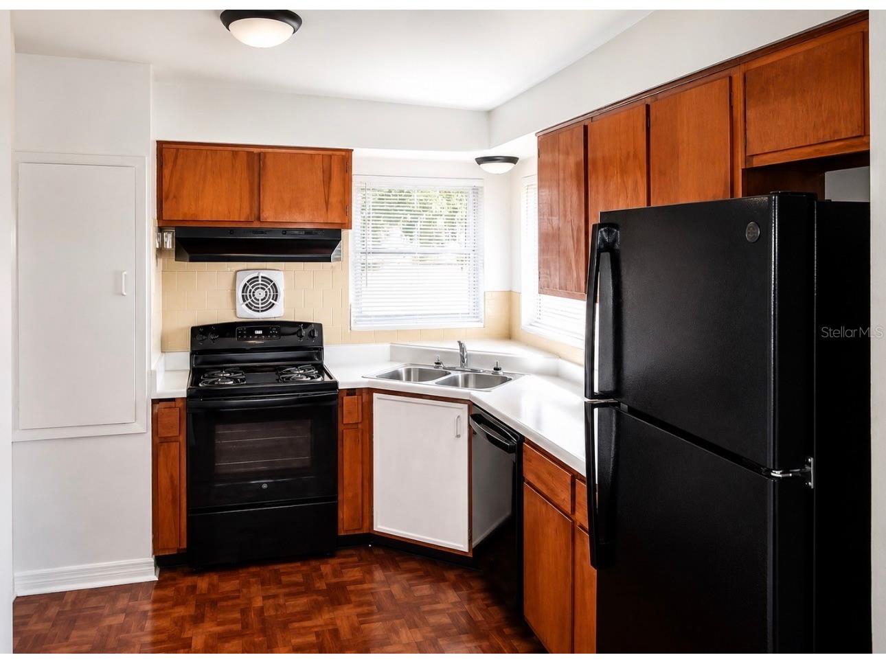 446 New York Avenue Dunedin FL 34698 TB8525188 image2