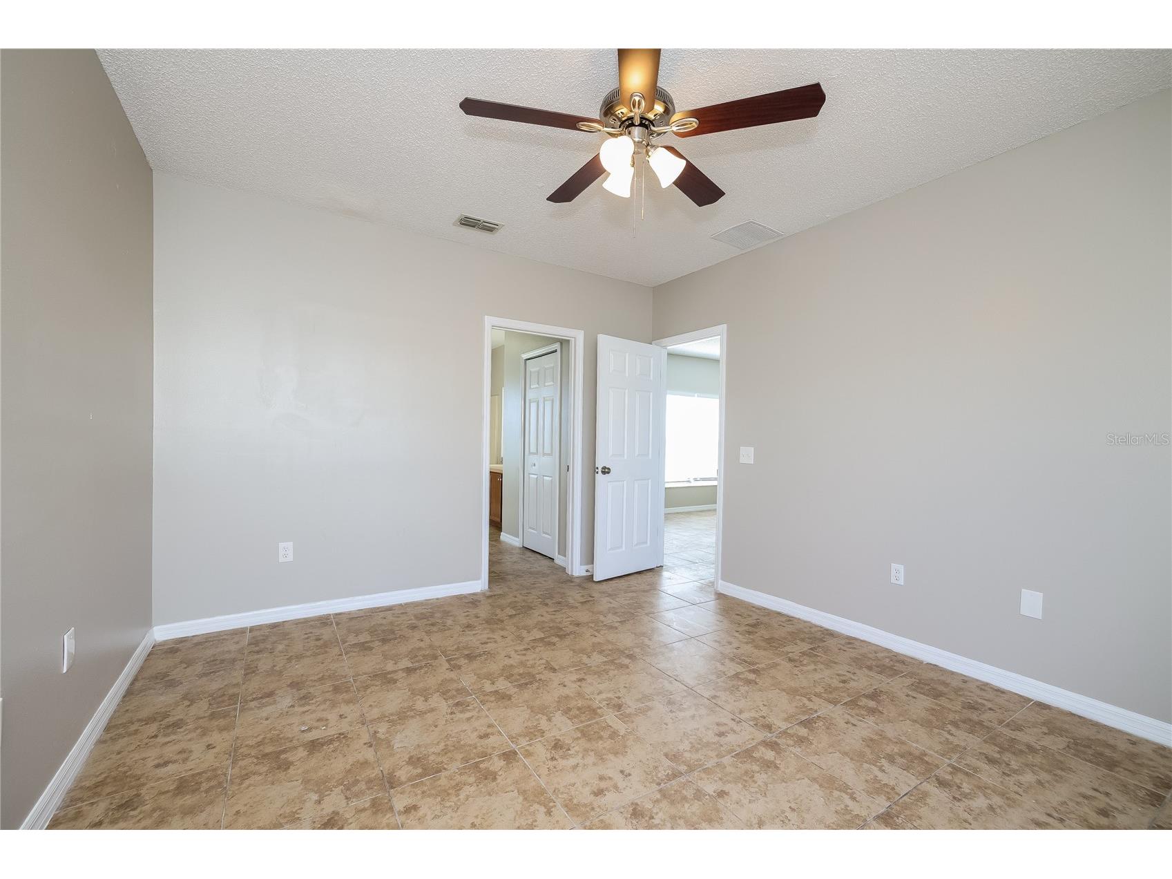 446 Spike Court Kissimmee FL 34759 O6423783 image9