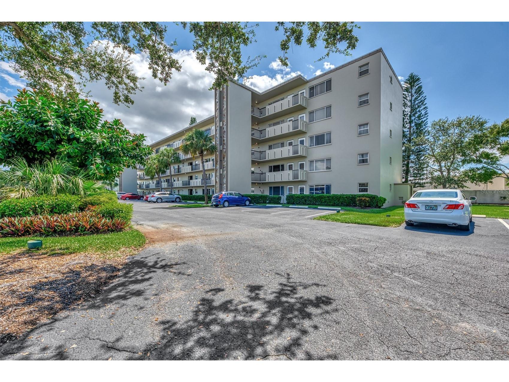 4460 Ironwood Circle #102A Bradenton FL 34209 A4690655 image3