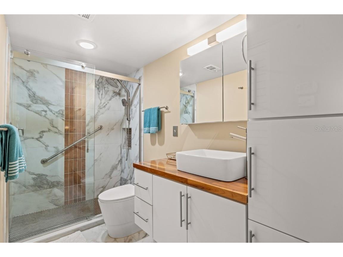 4460 Ironwood Circle #304A Bradenton FL 34209 A4668665 image32