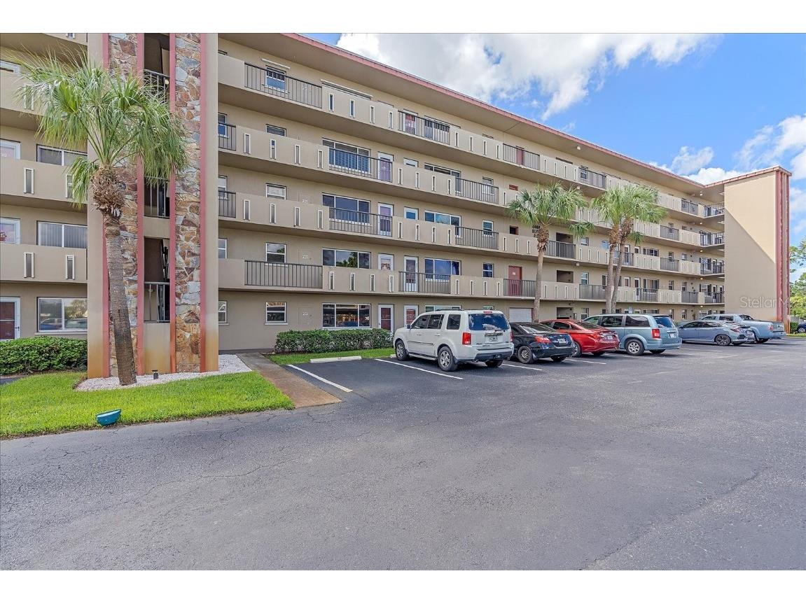 4460 Ironwood Circle #403A Bradenton FL 34209 A4668380 image1