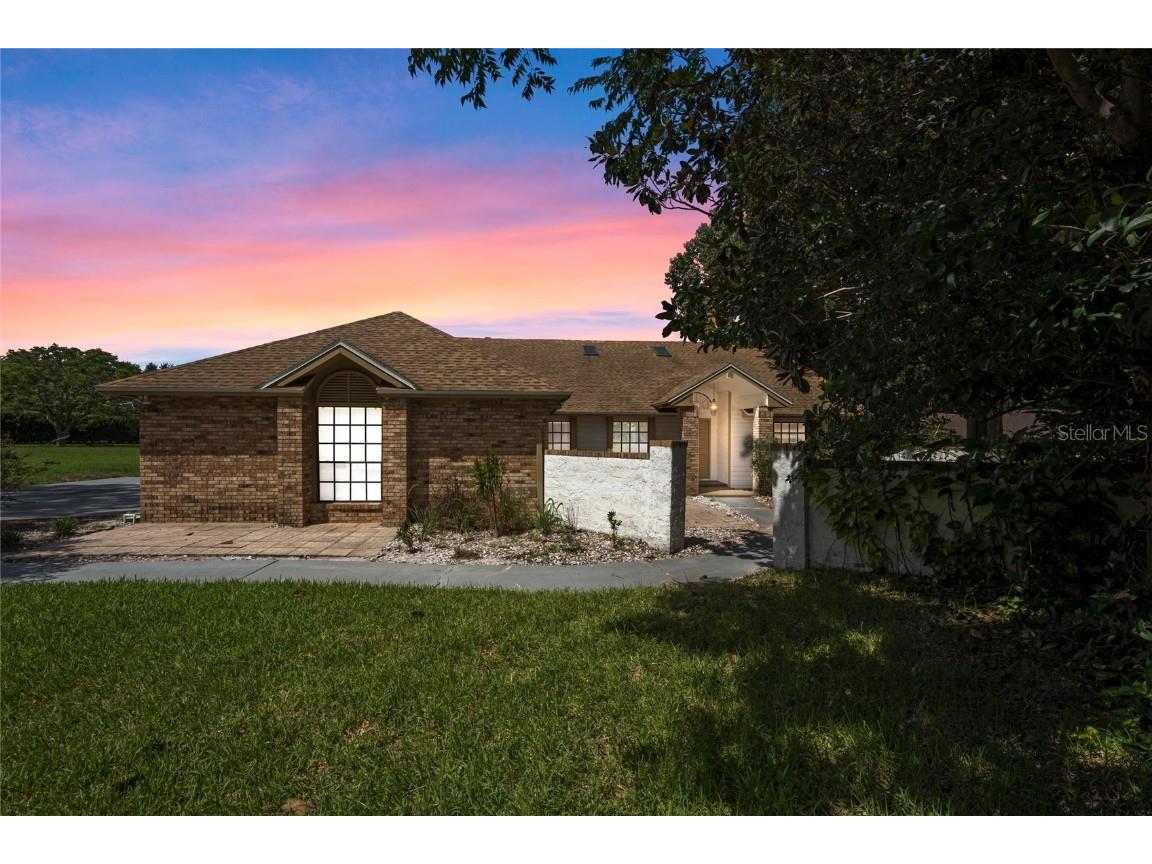 4460 Willow Cove Court Orlando FL 32835 O6219310 image1