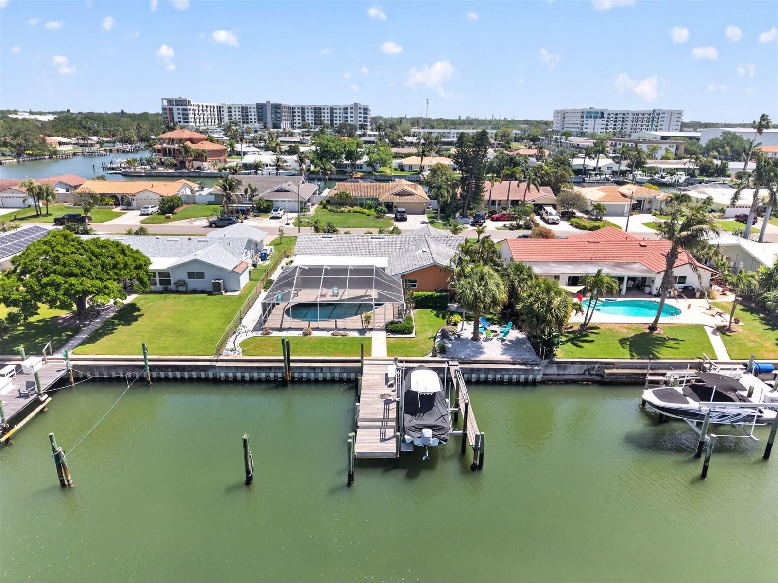 4461 38th Way S Saint Petersburg FL 33711 - INTRACOASTAL - BOCA CIEGA BAY TB8449484 image1