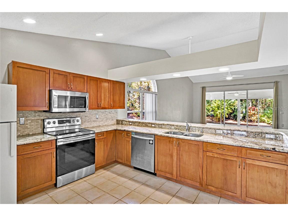 4461 Ascot Circle N Sarasota FL 34235 A4672368 image6