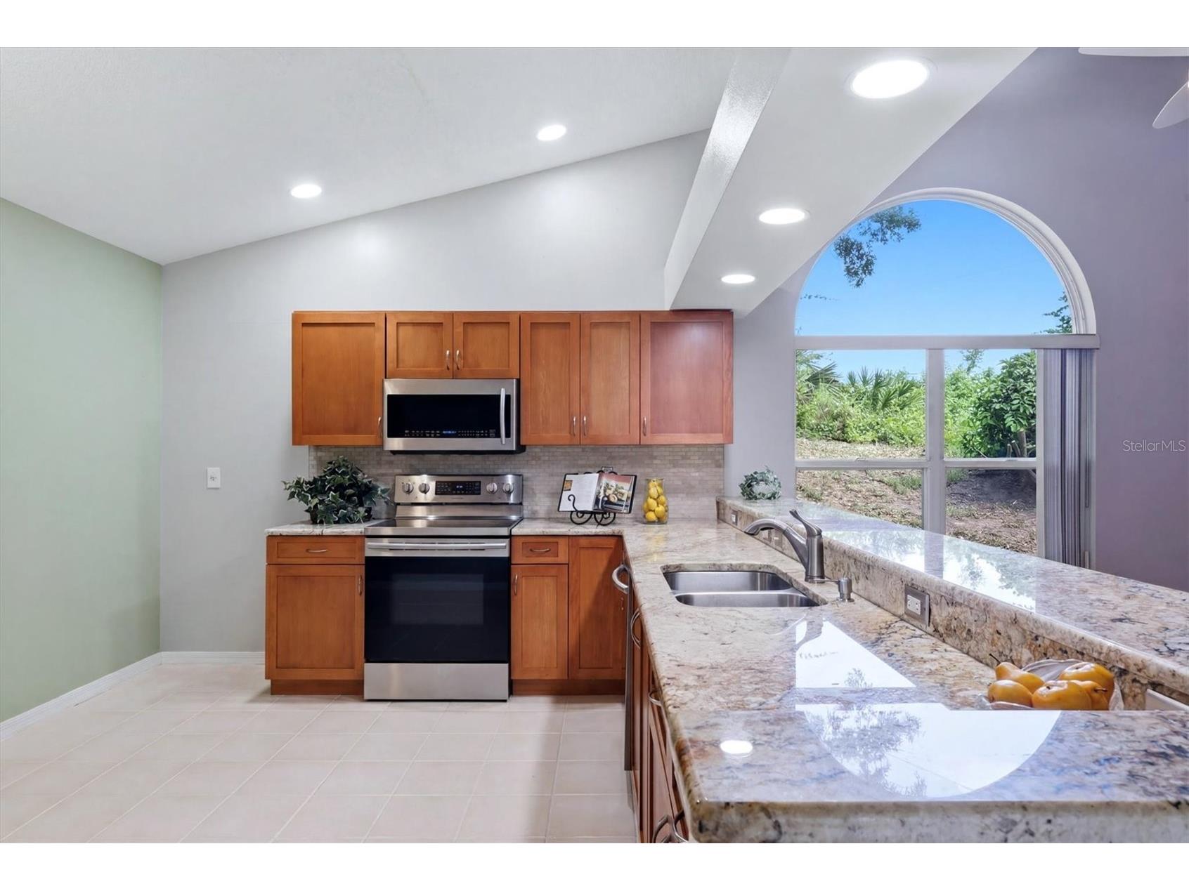 4461 Ascot Circle N Sarasota FL 34235 TB8523658 image11