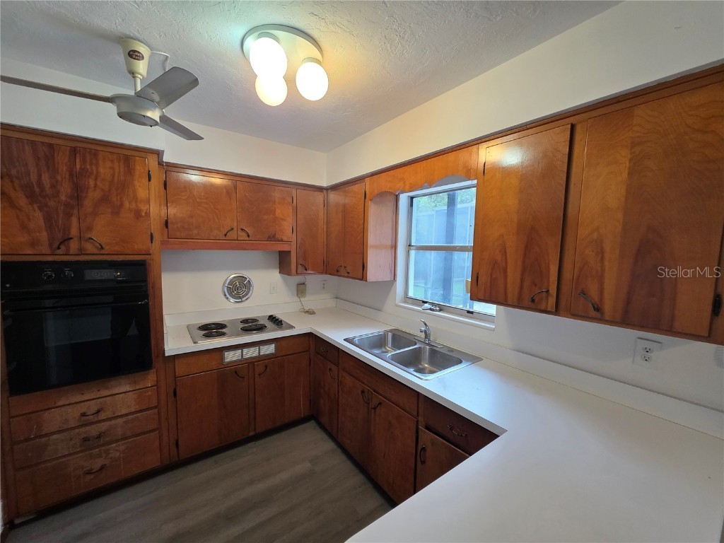 4461 Maceachen Boulevard Sarasota FL 34233 A4664612 image10