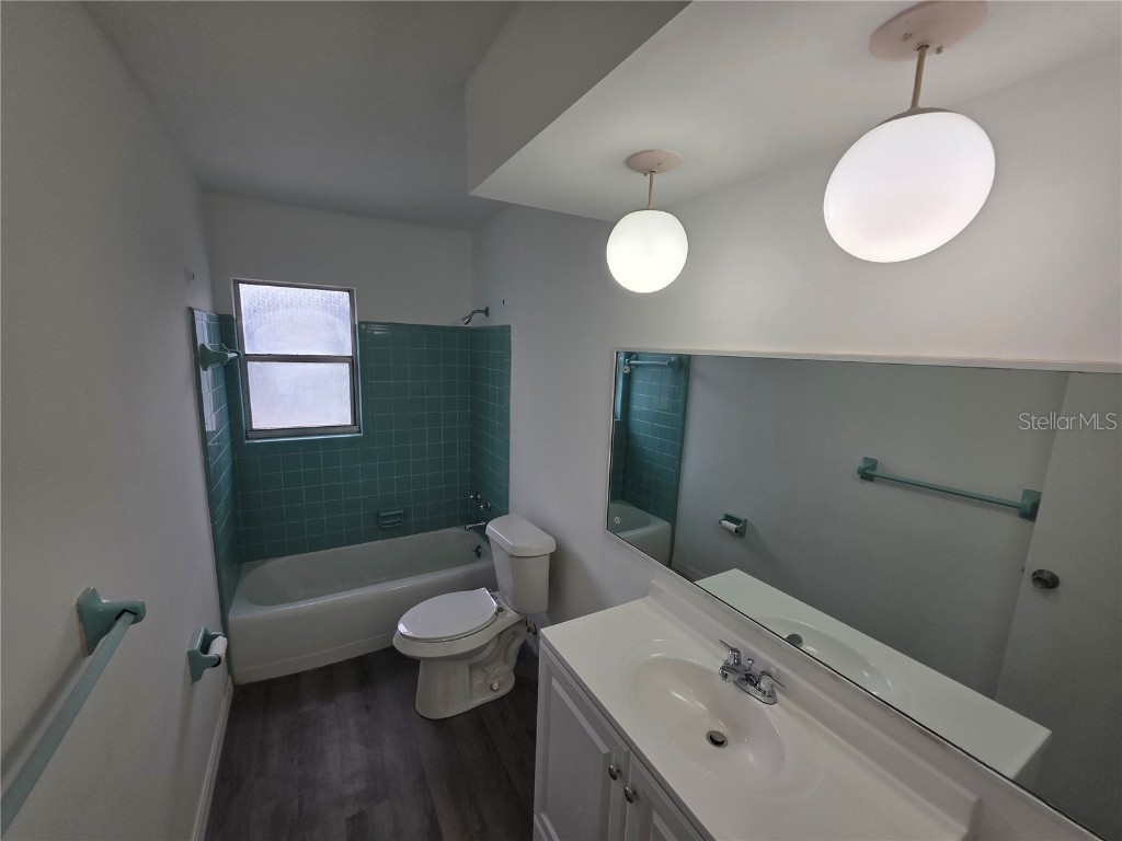 4461 Maceachen Boulevard Sarasota FL 34233 A4664612 image24