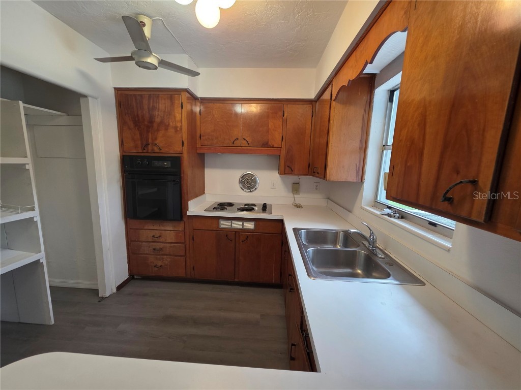 4461 Maceachen Boulevard Sarasota FL 34233 A4664612 image26