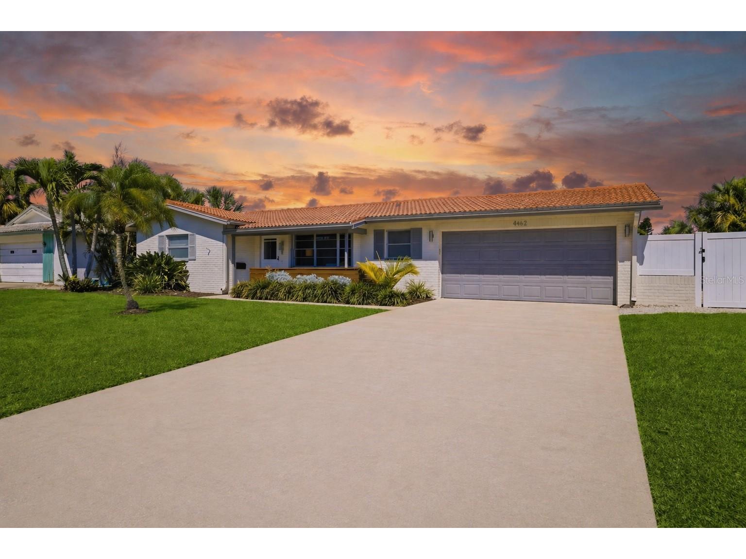 4462 39th Street S Saint Petersburg FL 33711 - BOCA CIEGA BAY TB8499843 image1
