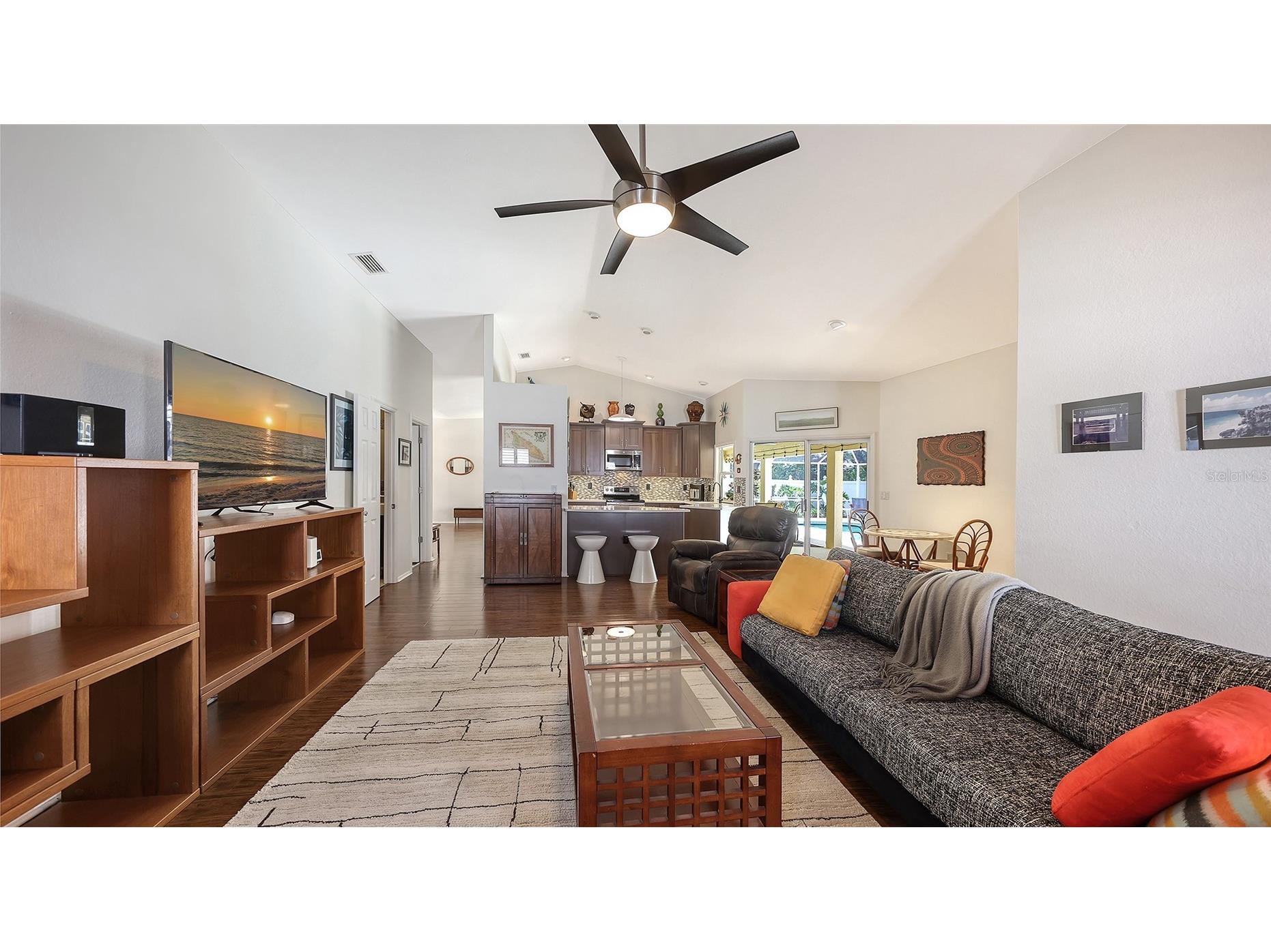 4463 Diamond Circle S Sarasota FL 34233 A4695018 image16