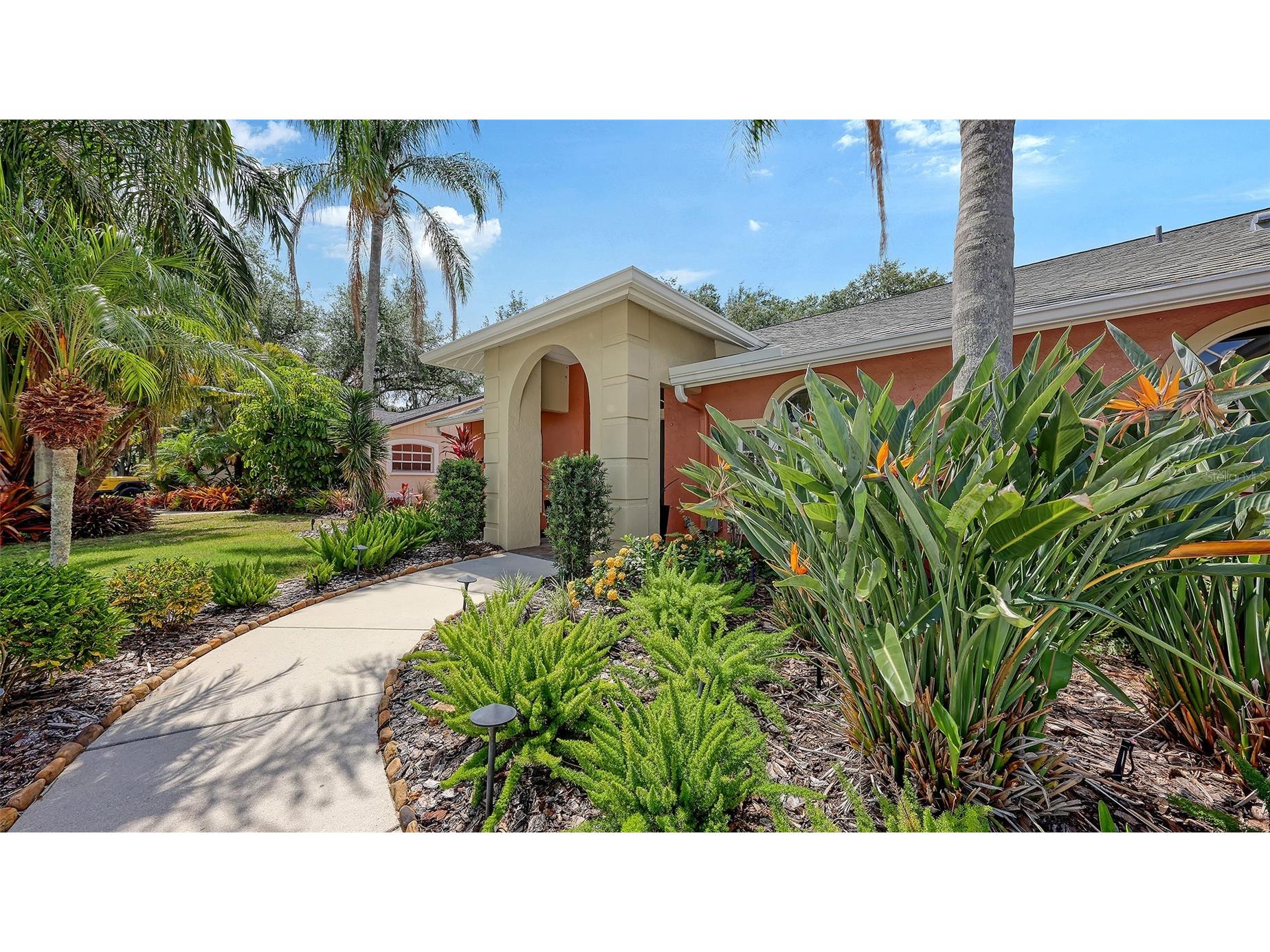 4463 Diamond Circle S Sarasota FL 34233 A4695018 image3