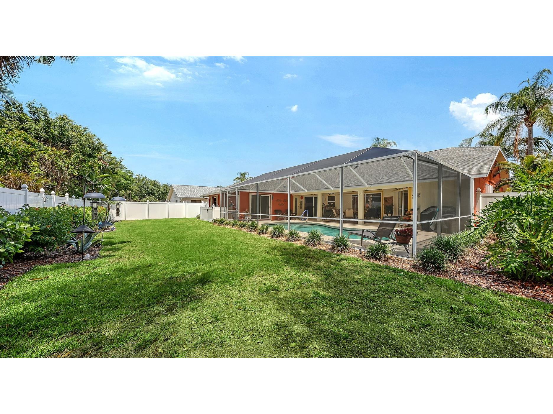 4463 Diamond Circle S Sarasota FL 34233 A4695018 image37