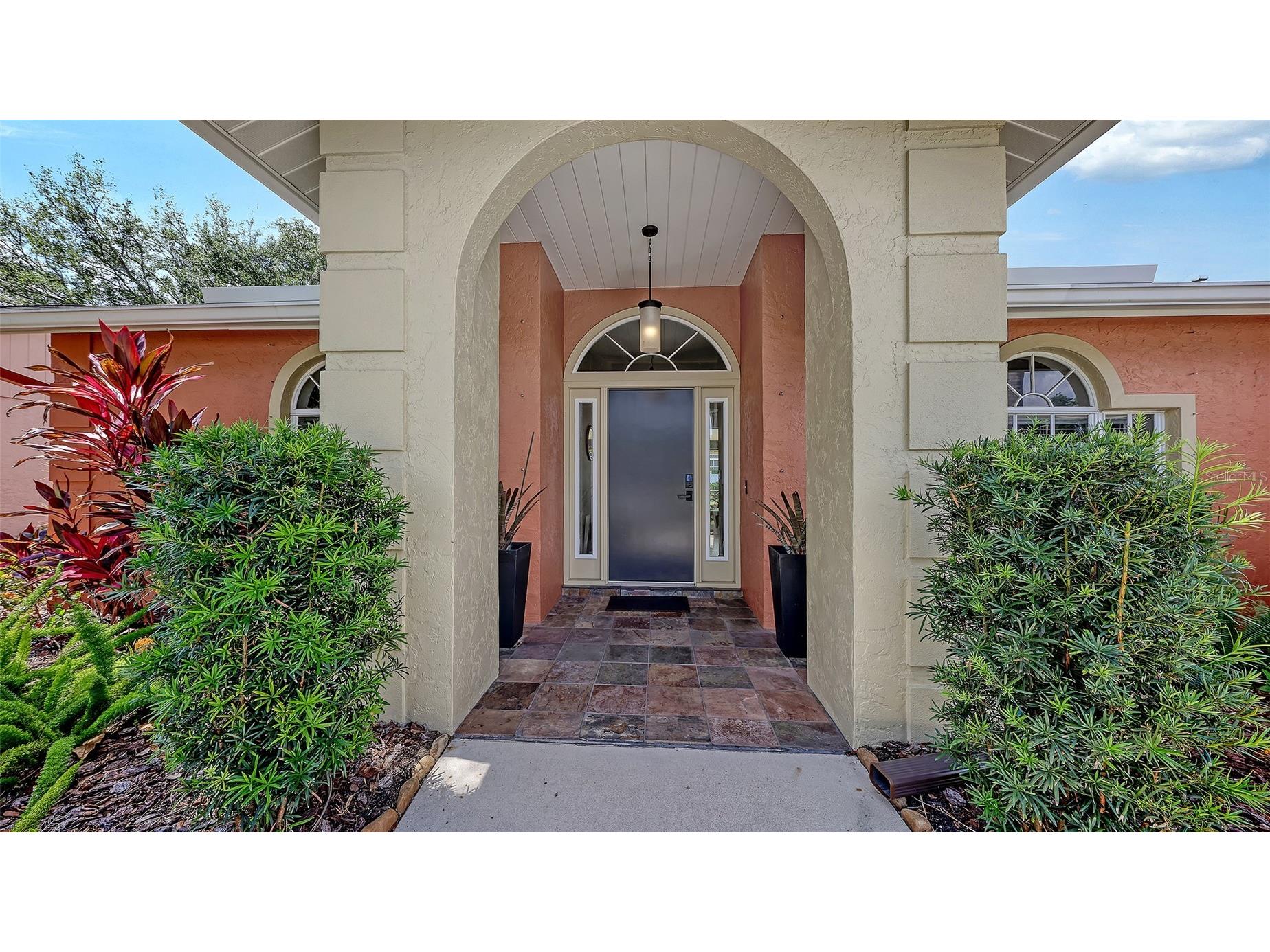 4463 Diamond Circle S Sarasota FL 34233 A4695018 image4